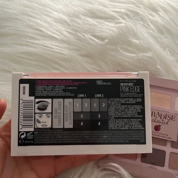 Makeup - Picture 4 of 5